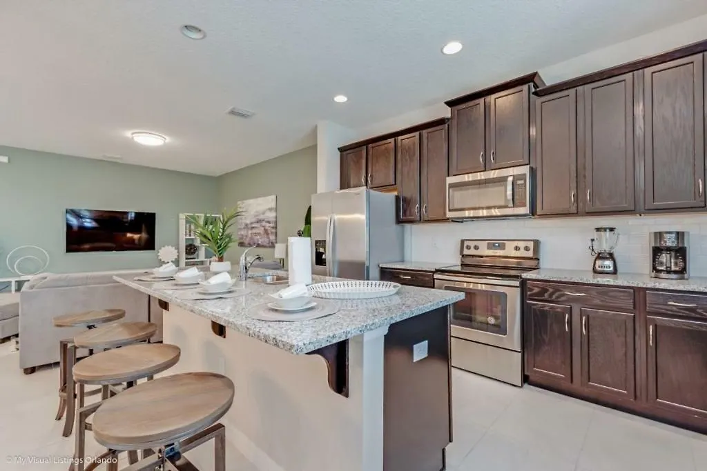 1545carey Townhouse *