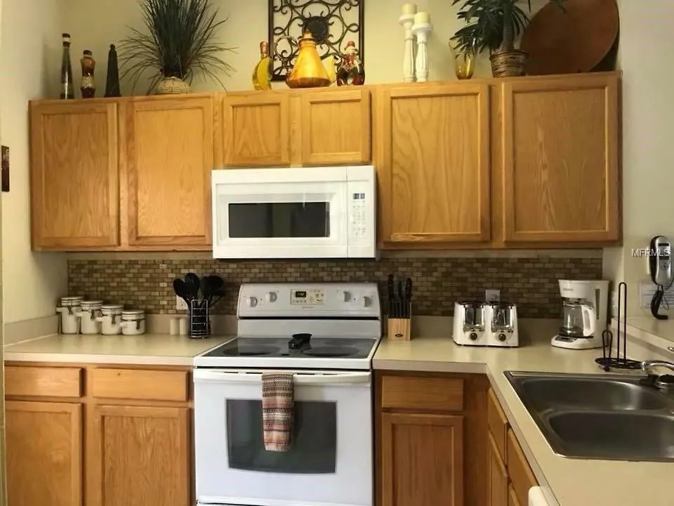 3br, 2,5ba Townhome With View, Sunny Rear Yard Townhouse
