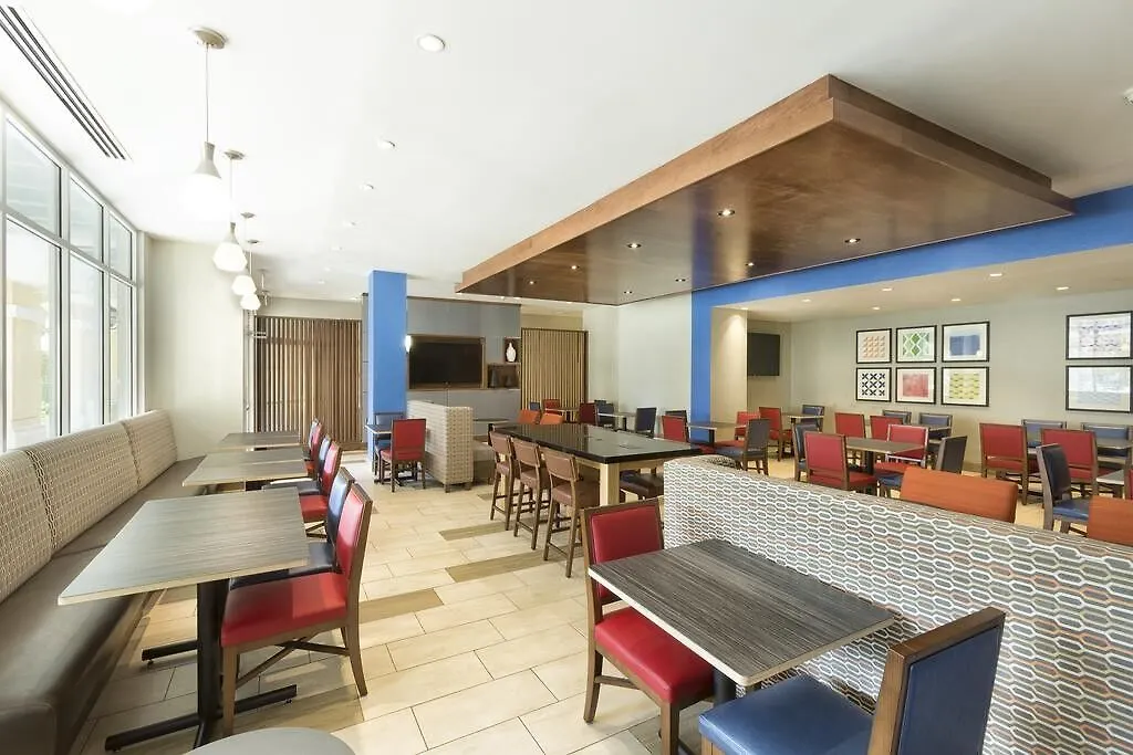 Express & S Buena Vista By Ihg Hotel Kissimmee