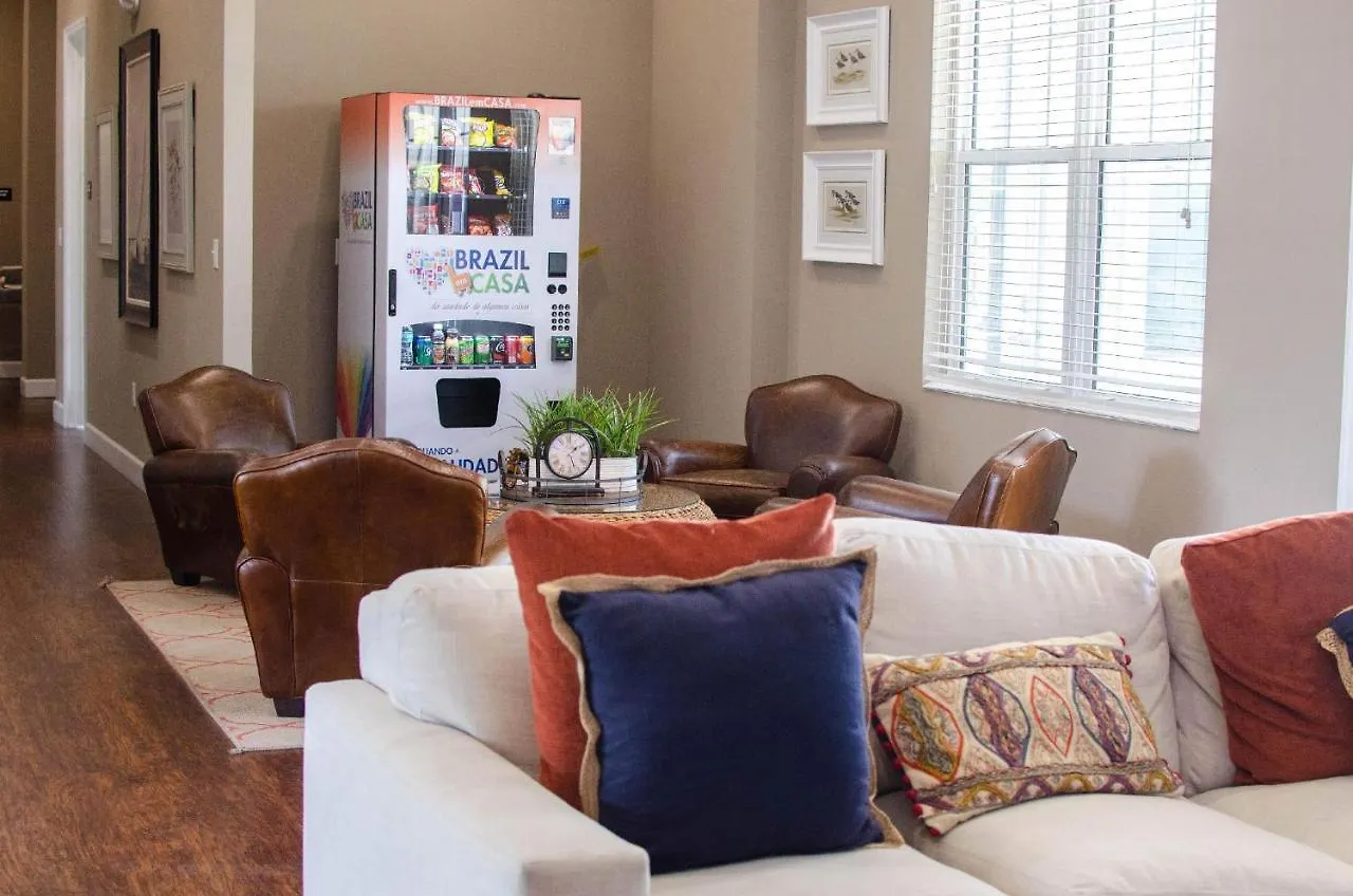 3 Bedroom Townhouse Fits 8, 10' To Parks! * Kissimmee