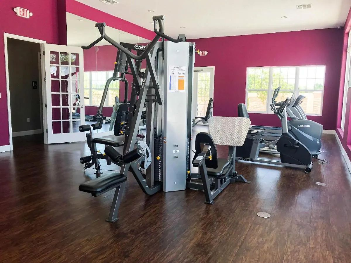 Holiday home 3 Bedroom Townhouse Fits 8, 10' To Parks! Kissimmee