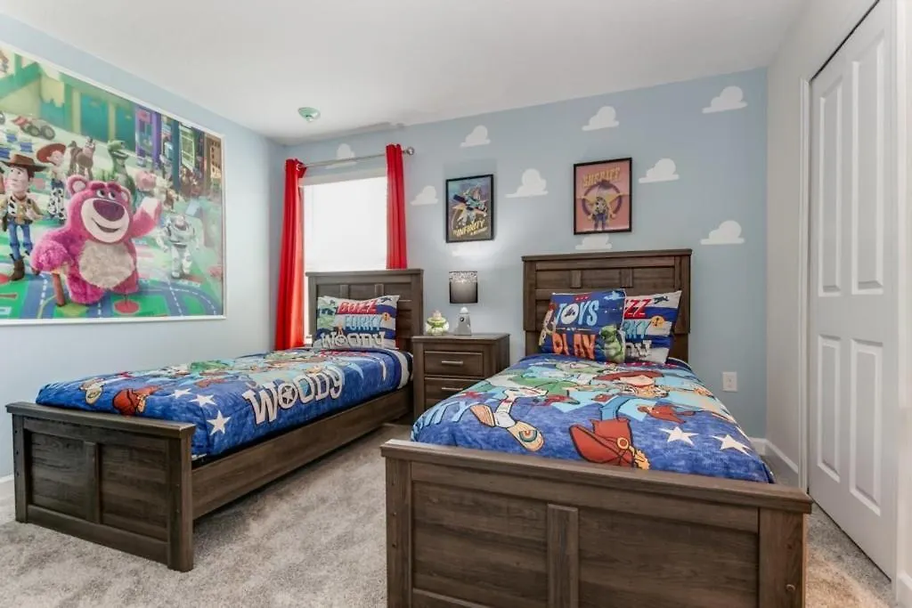 Superior 9 Bed Games Room, Pool Themed Rooms! 펜션 *