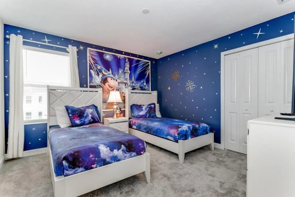Superior 9 Bed Games Room, Pool Themed Rooms! 펜션 *