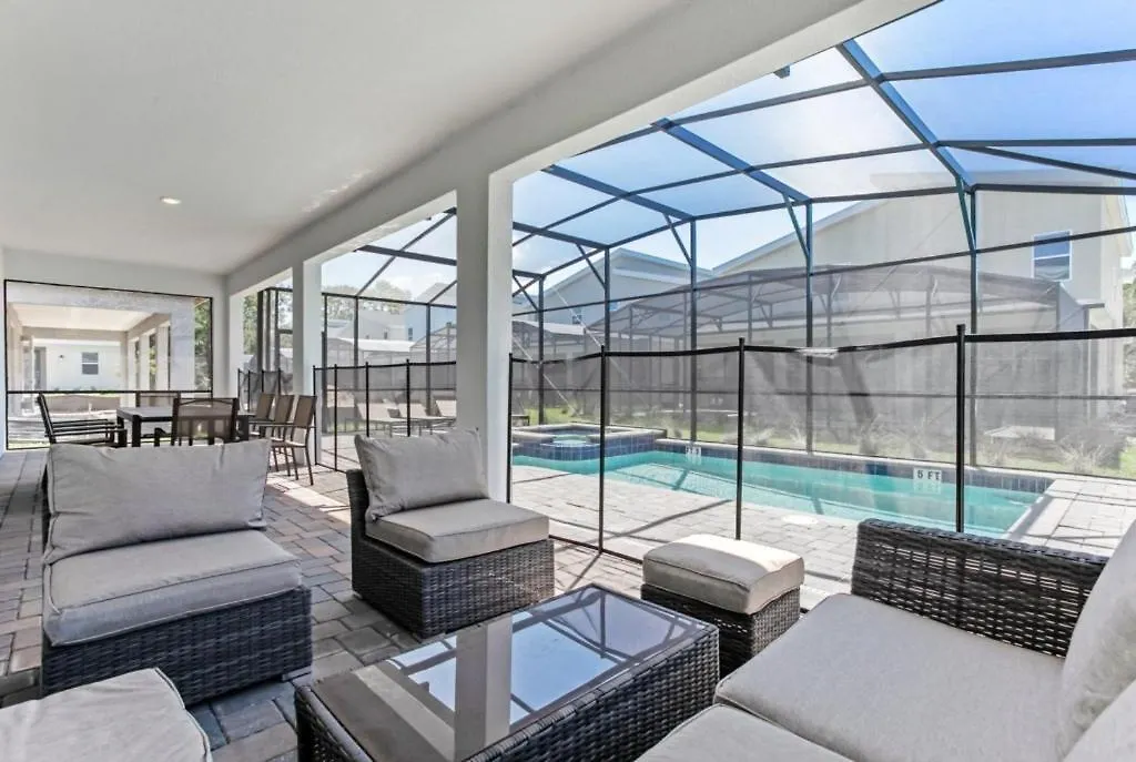 Superior 9 Bed Games Room, Pool Themed Rooms! 펜션 키시미