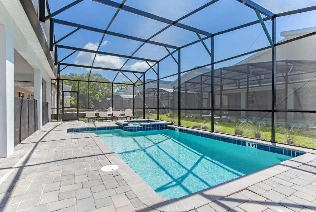 Superior 9 Bed Games Room, Pool Themed Rooms! 키시미