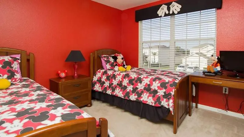 Luxurious 6 Bedroom 4 Bath In Windsor Hills