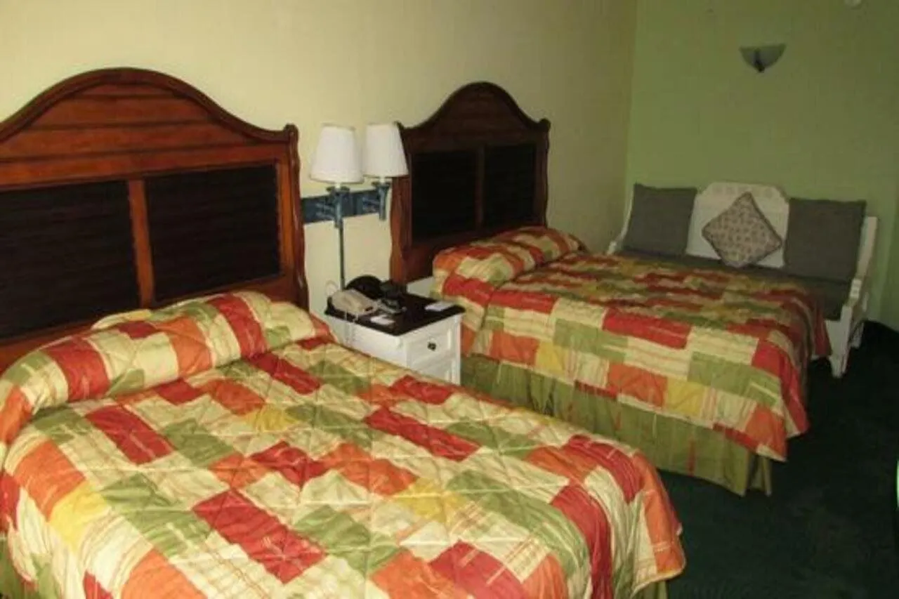 Hotel Seralago & Main Gate East Kissimmee