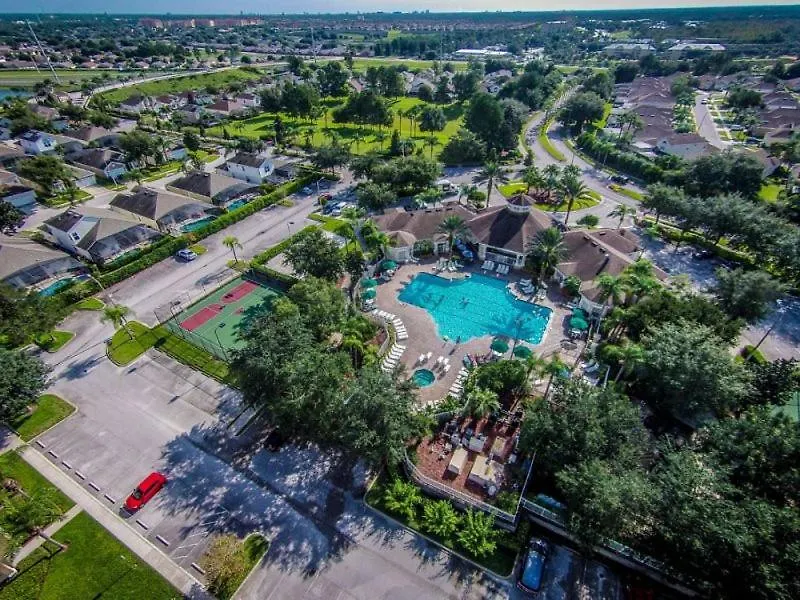 Luxurious 4 Bedroom 2 Bath Kissimmee Pool * Orlando