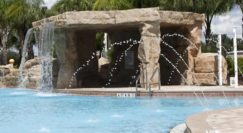 4 Bedroom 3 Bath Town With Pool In Paradise Palms