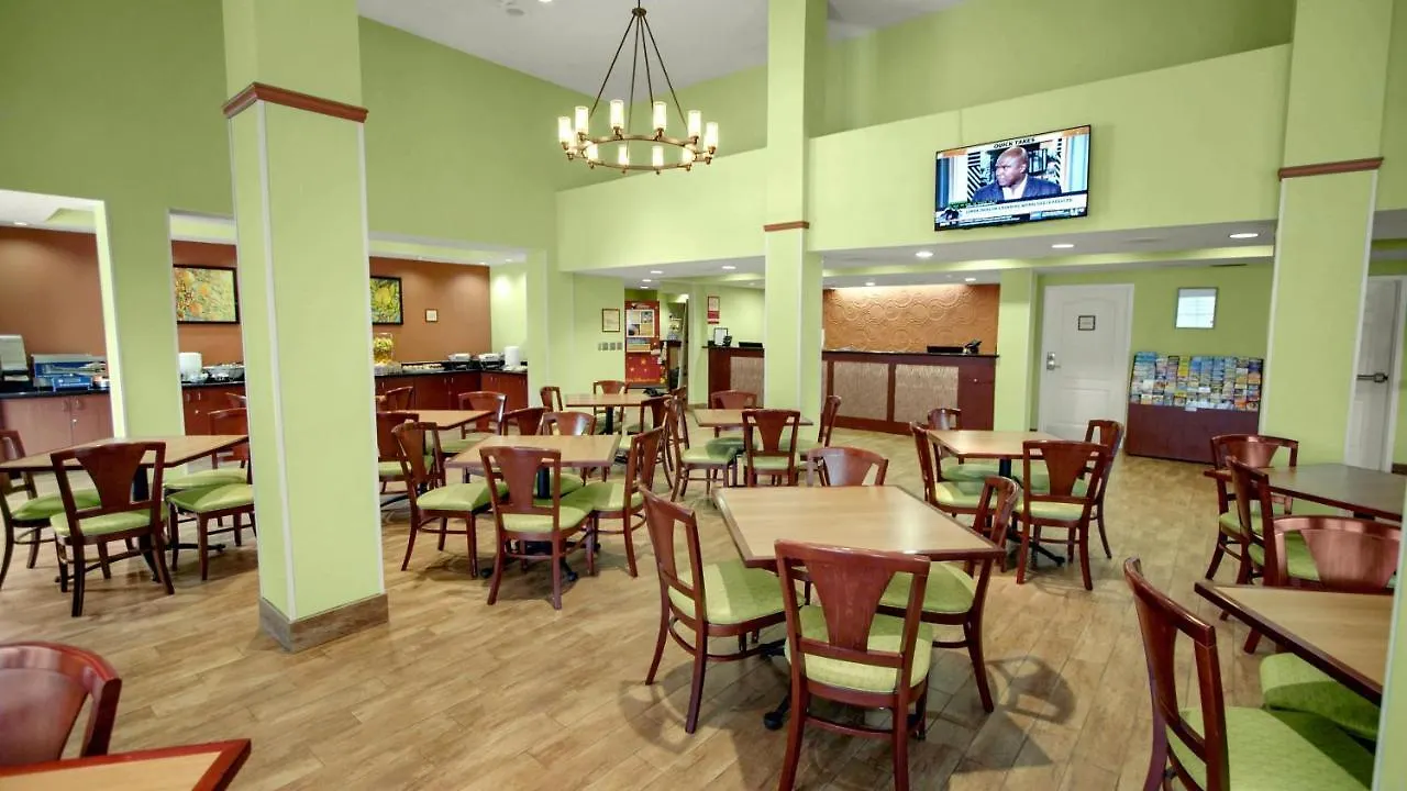 Galleria Palms Orlando - Free Theme Park Shuttles 3*