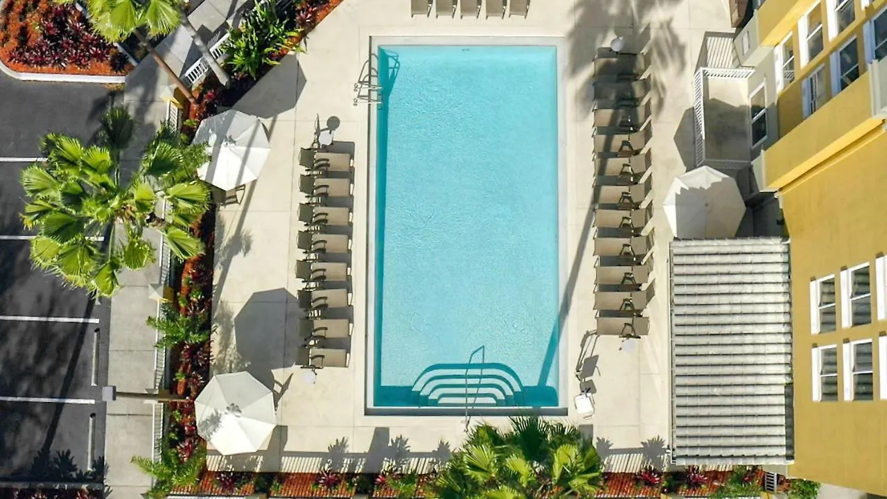 Galleria Palms Orlando - Free Theme Park Shuttles 3*