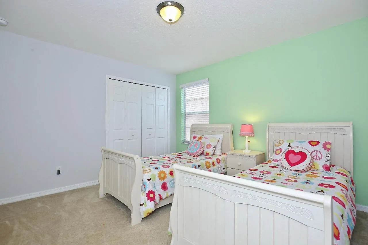 Spectacular Big House, 4 Bedrooms, Private Pool * Kissimmee
