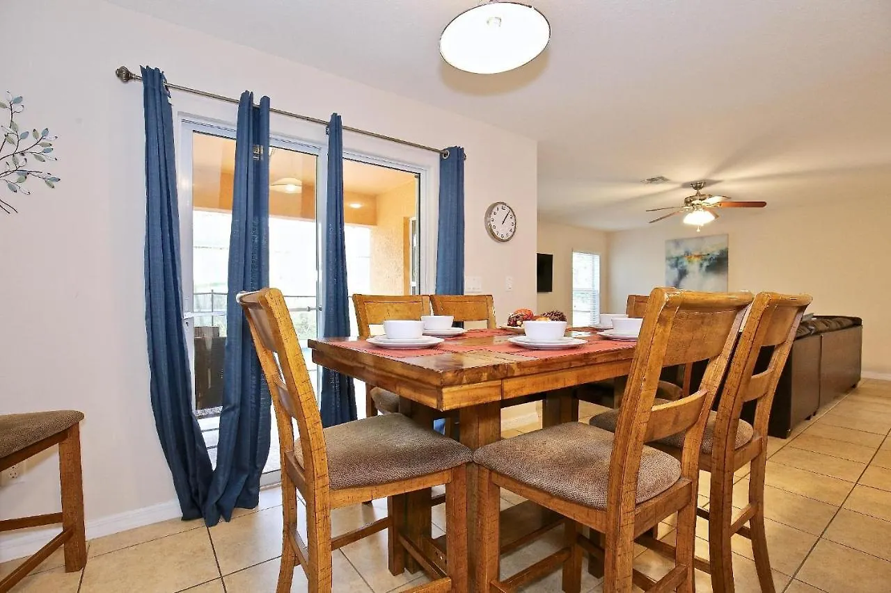 Holiday home Spectacular Big House, 4 Bedrooms, Private Pool *