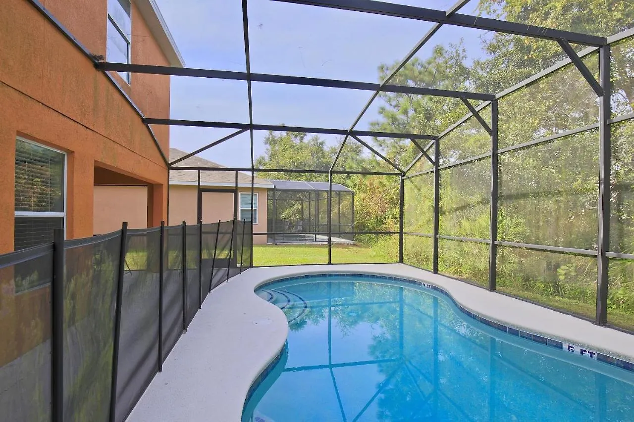 Spectacular Big House, 4 Bedrooms, Private Pool Holiday home Kissimmee