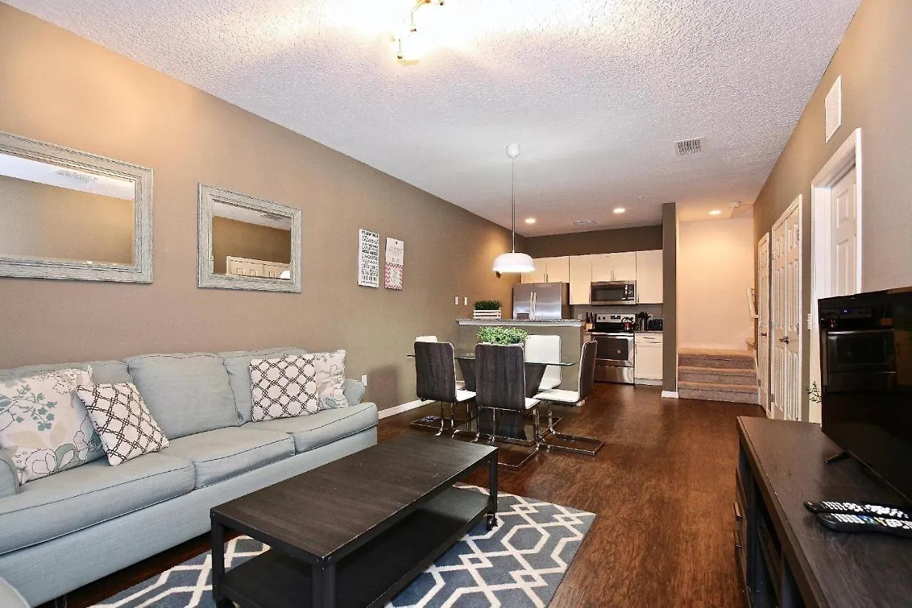 Amazing Townhouse In Gated Community 10' To Disney! *