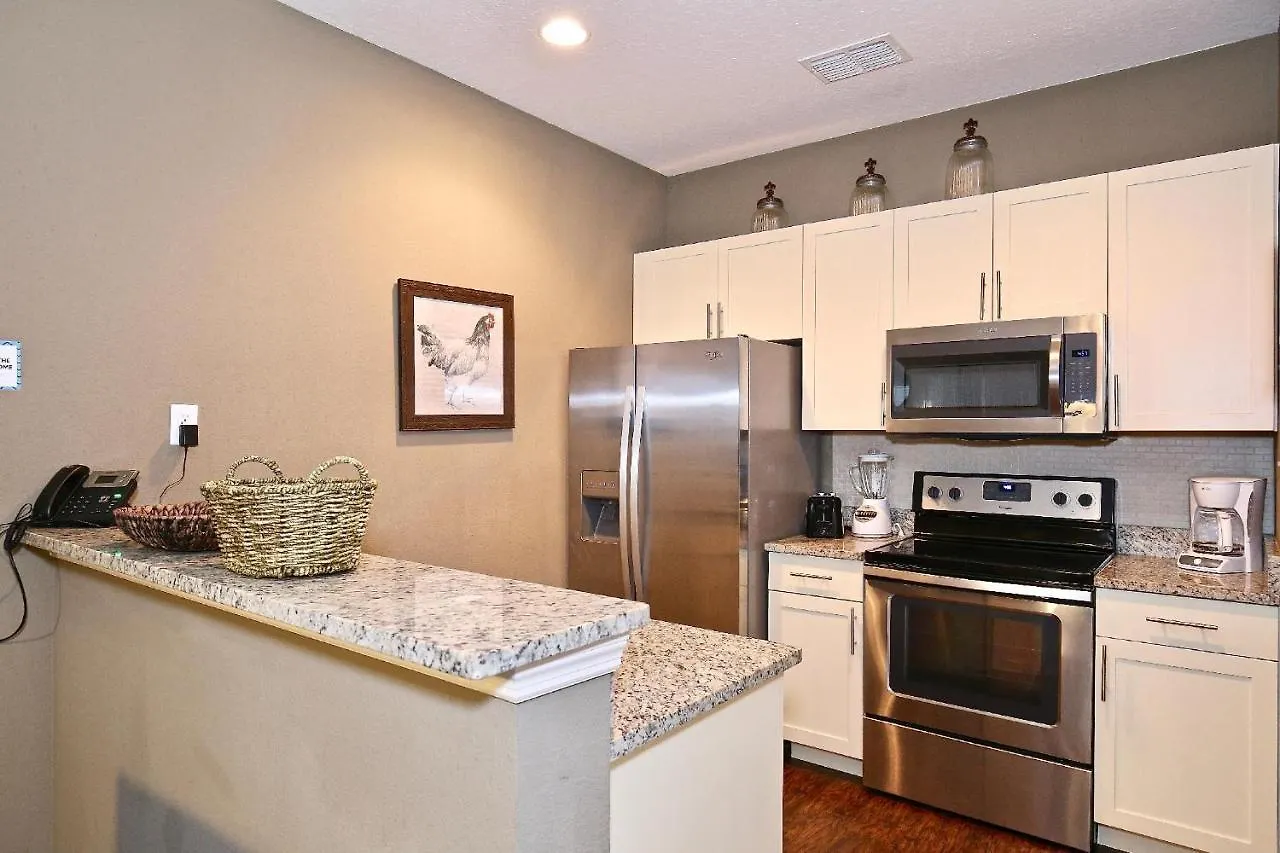 Great Townhouse In Great Luxurious Community, Poolgym Close To Disney! Holiday home *