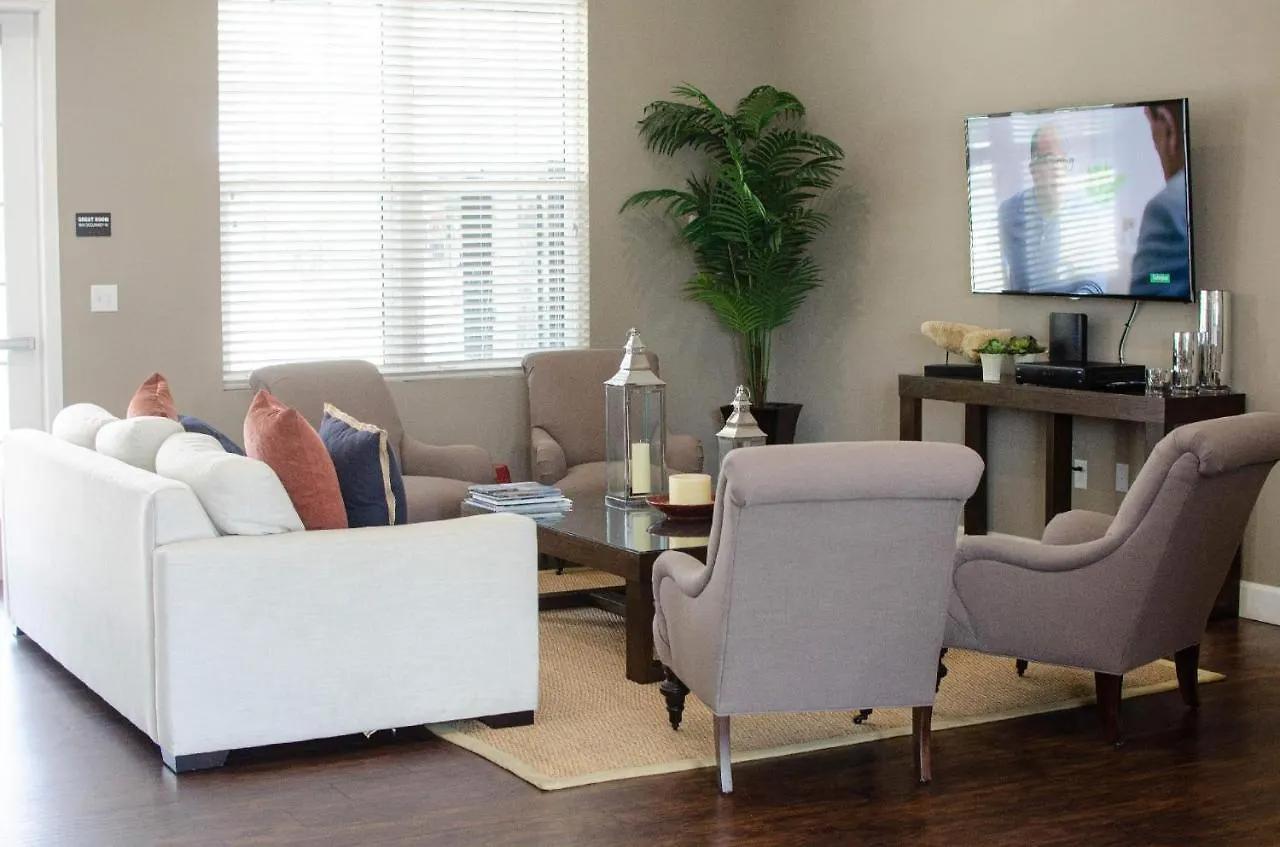 Great Townhouse In Great Luxurious Community, Poolgym Close To Disney! Holiday home Kissimmee