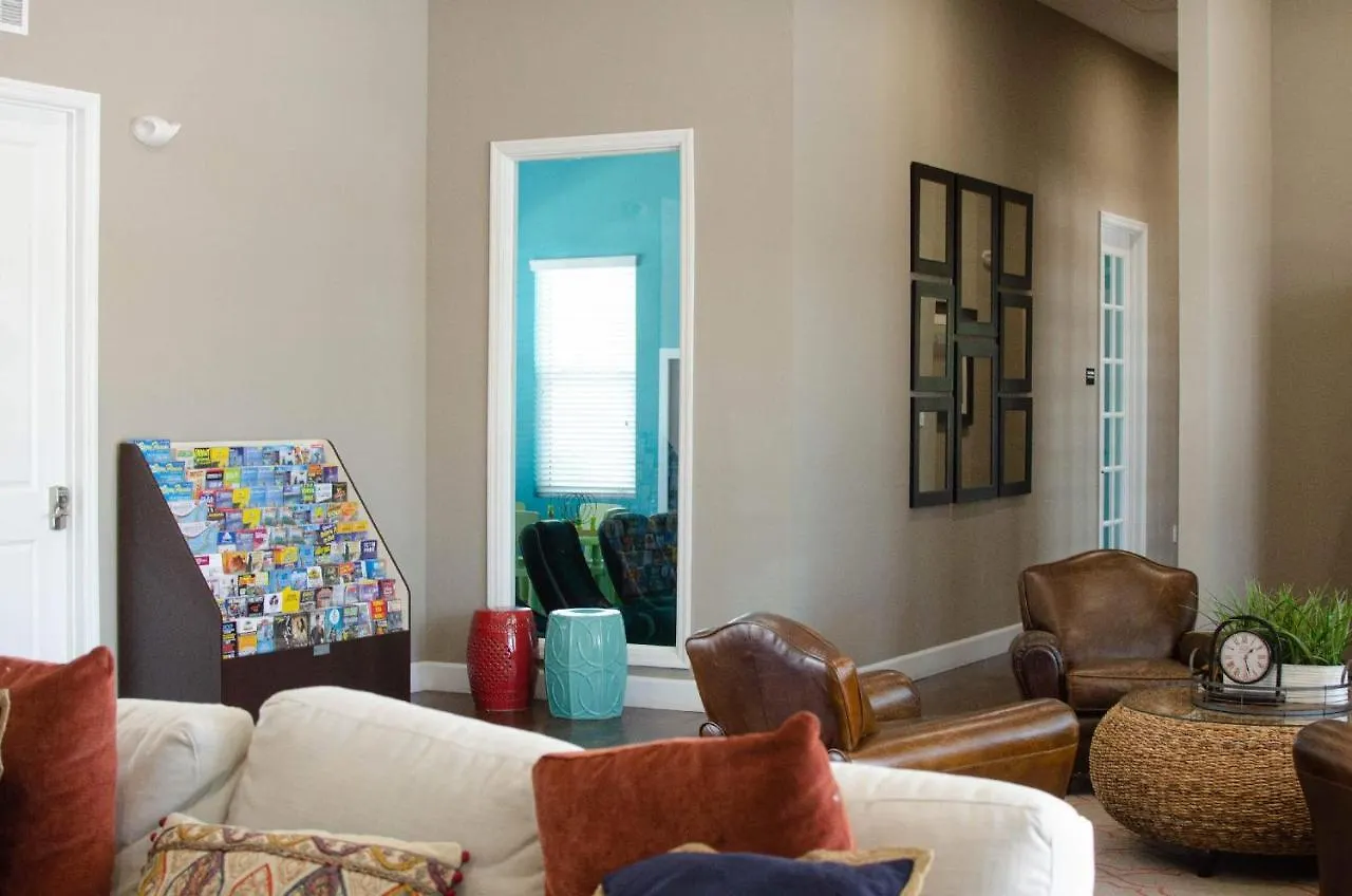 Great Townhouse In Great Luxurious Community, Poolgym Close To Disney! Holiday home
