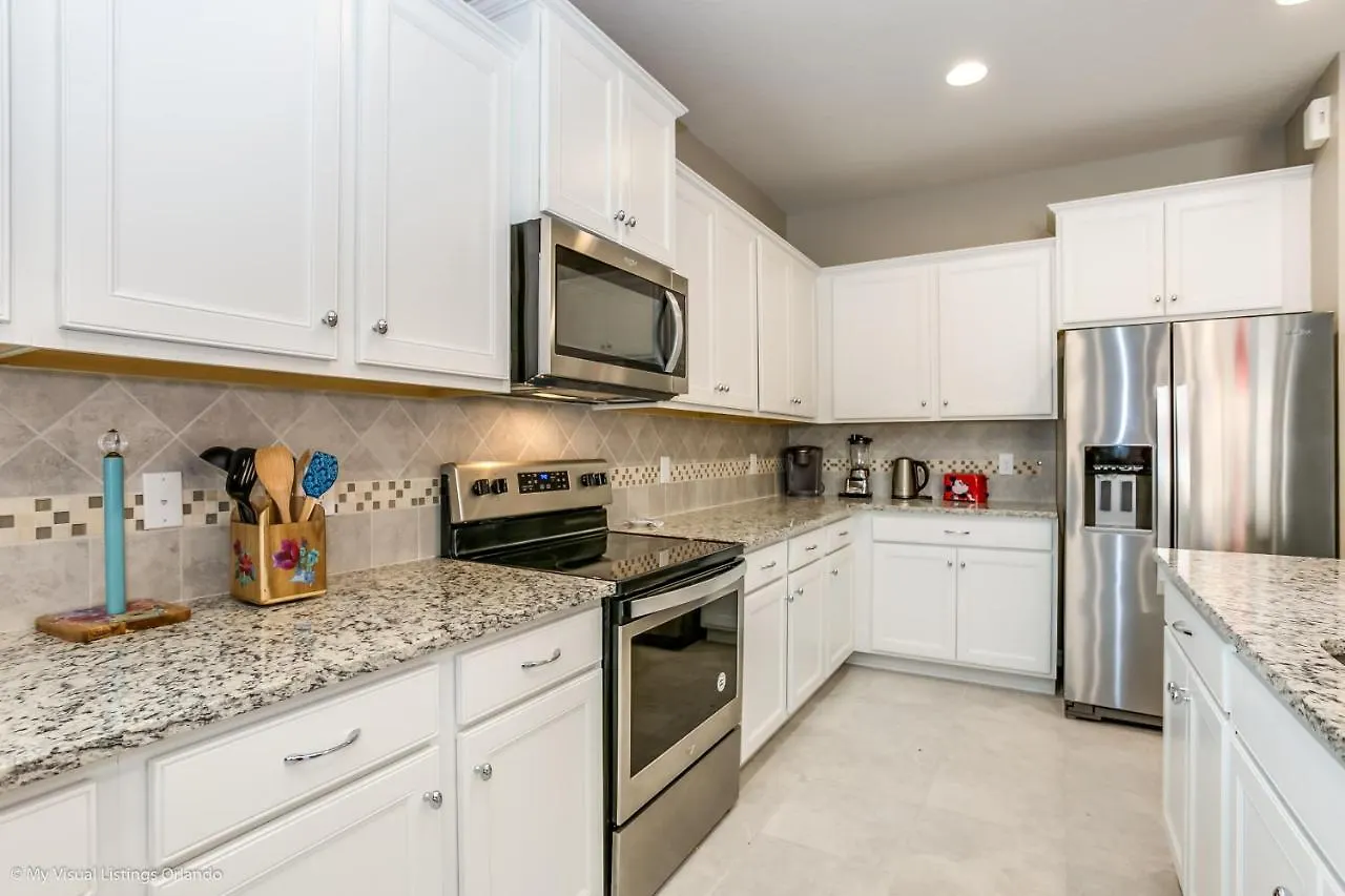 8 Bedroom, 6 Bathroom Upscale Near All The Fun In Kissimmee