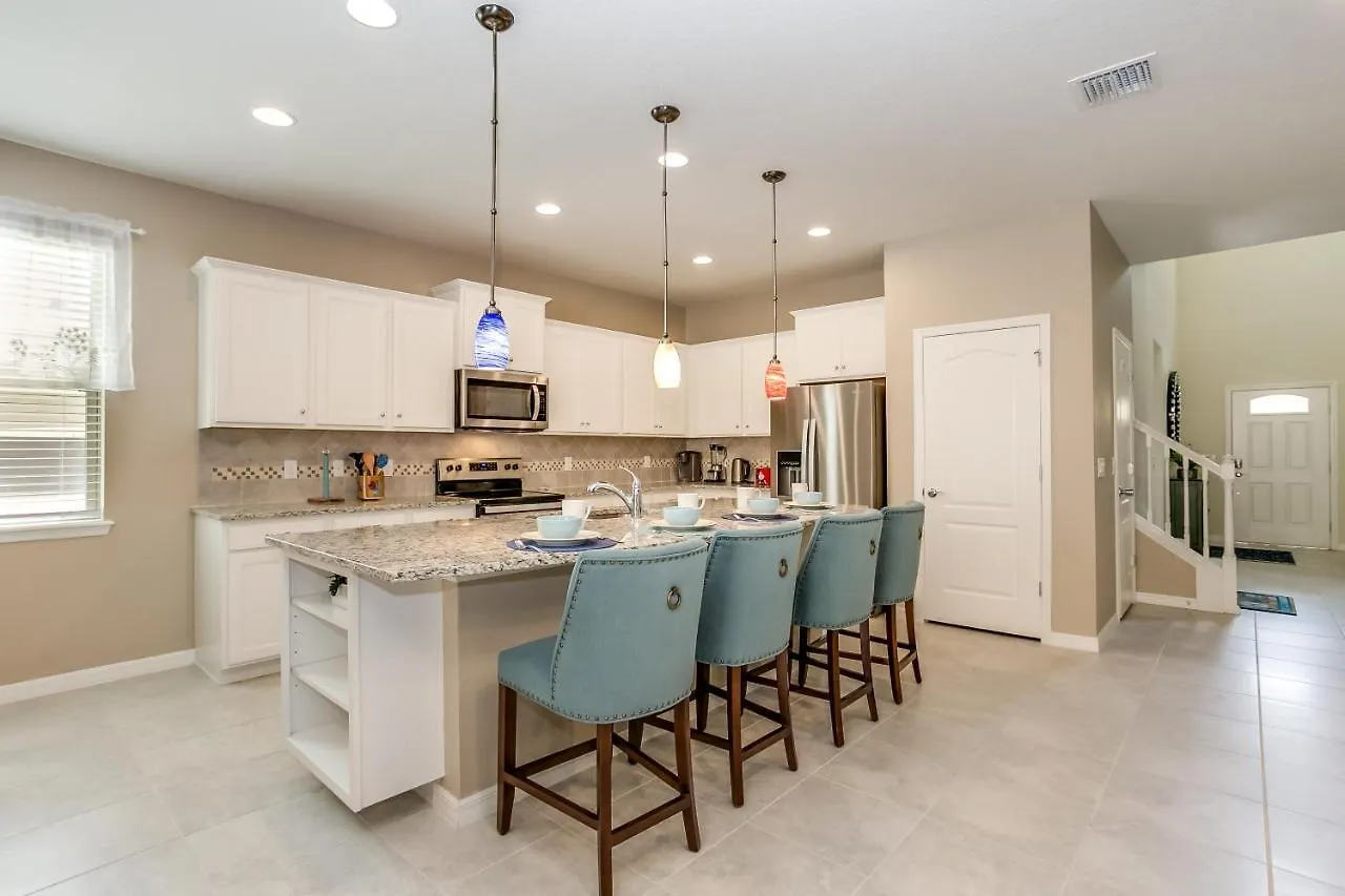 8 Bedroom, 6 Bathroom Upscale Near All The Fun In Villa