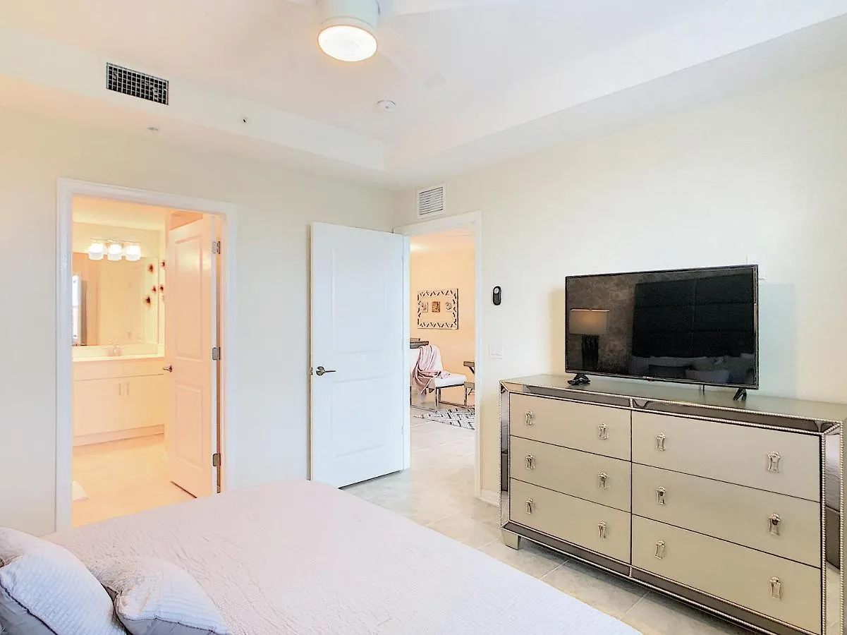 Homey 2br With 2 Clubhouses & Waterpark Apartment