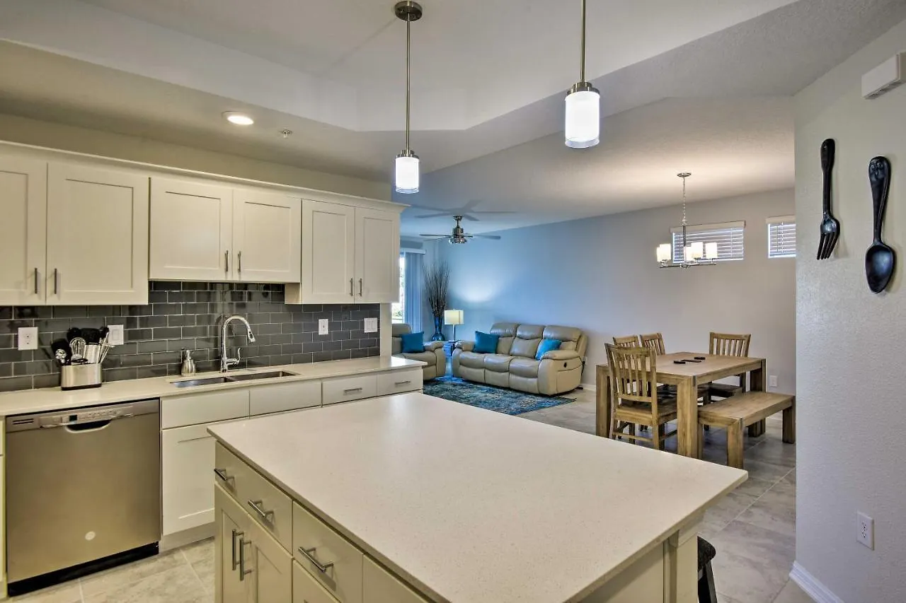 Apartment With Resort-style Amenities! *