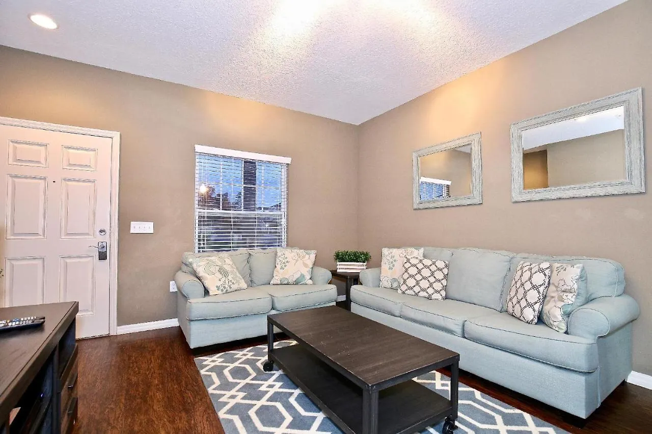 Amazing Townhouse In Gated Community 10' To Disney!
