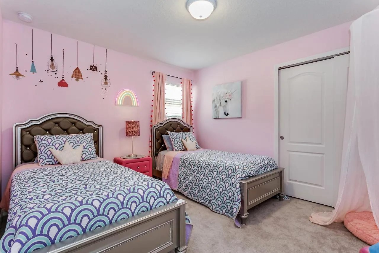 Villa 8 Bedroom, 6 Bathroom Upscale Near All The Fun In *