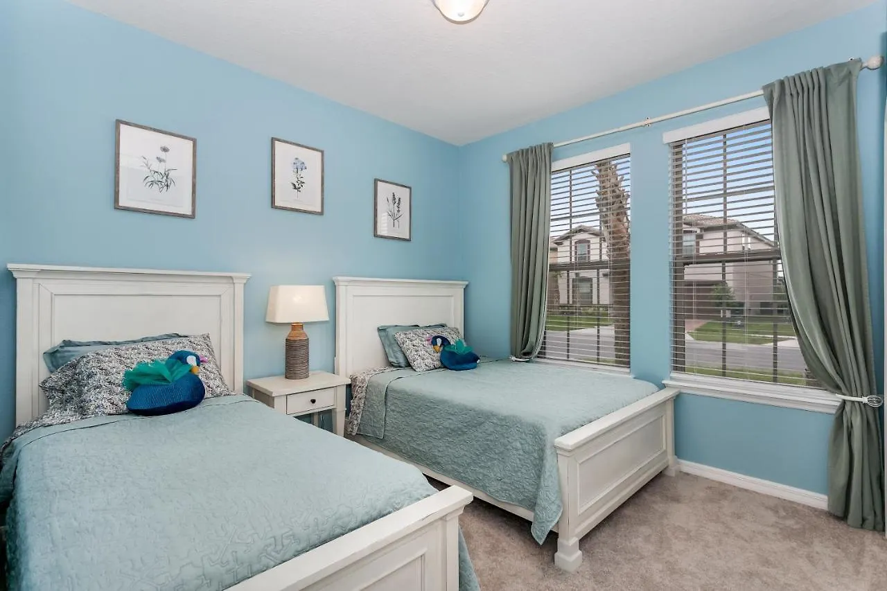 8 Bedroom, 6 Bathroom Upscale Near All The Fun In * Kissimmee