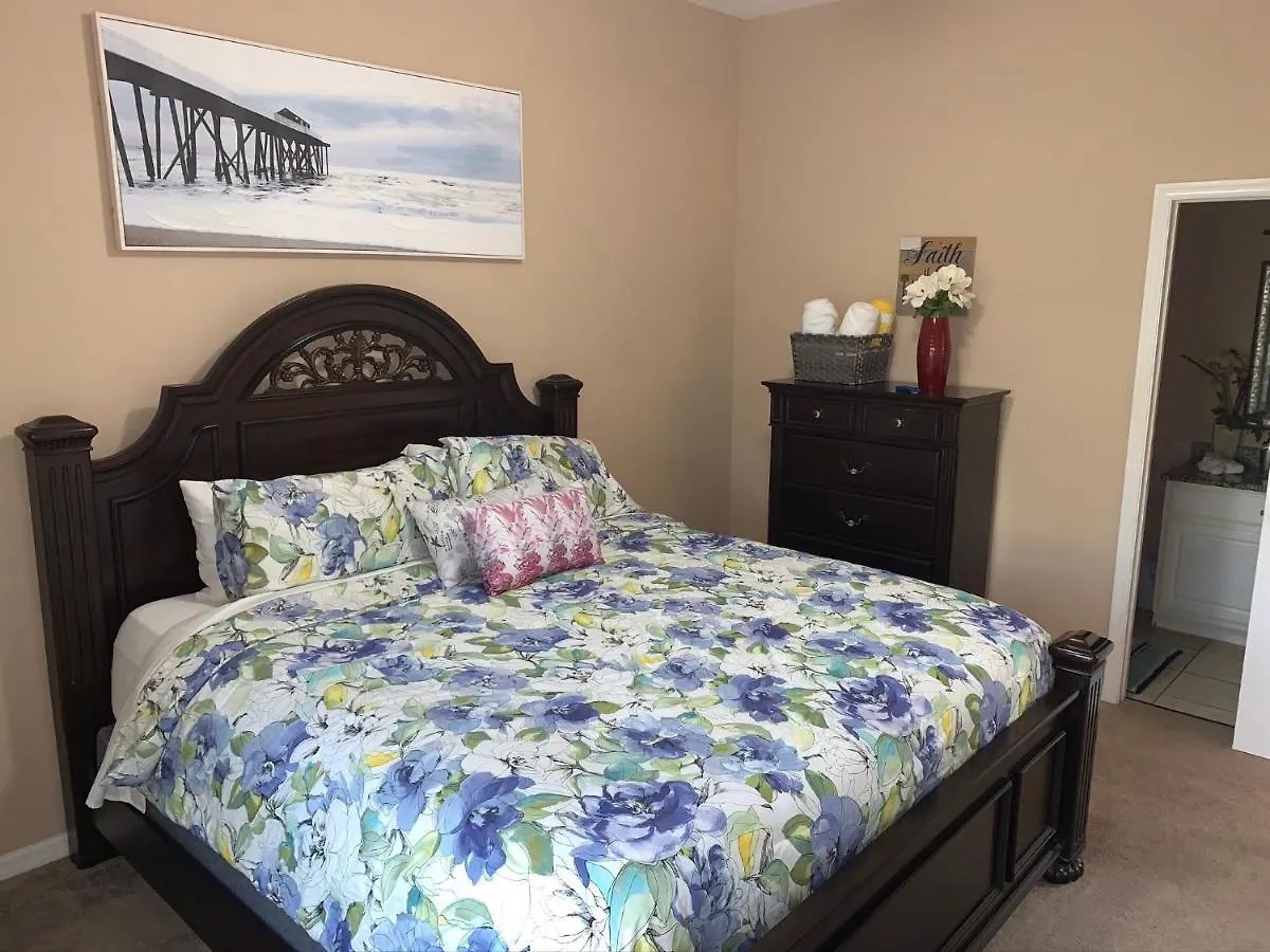 Beautiful 3 Bedroom Minutes From Disney! *