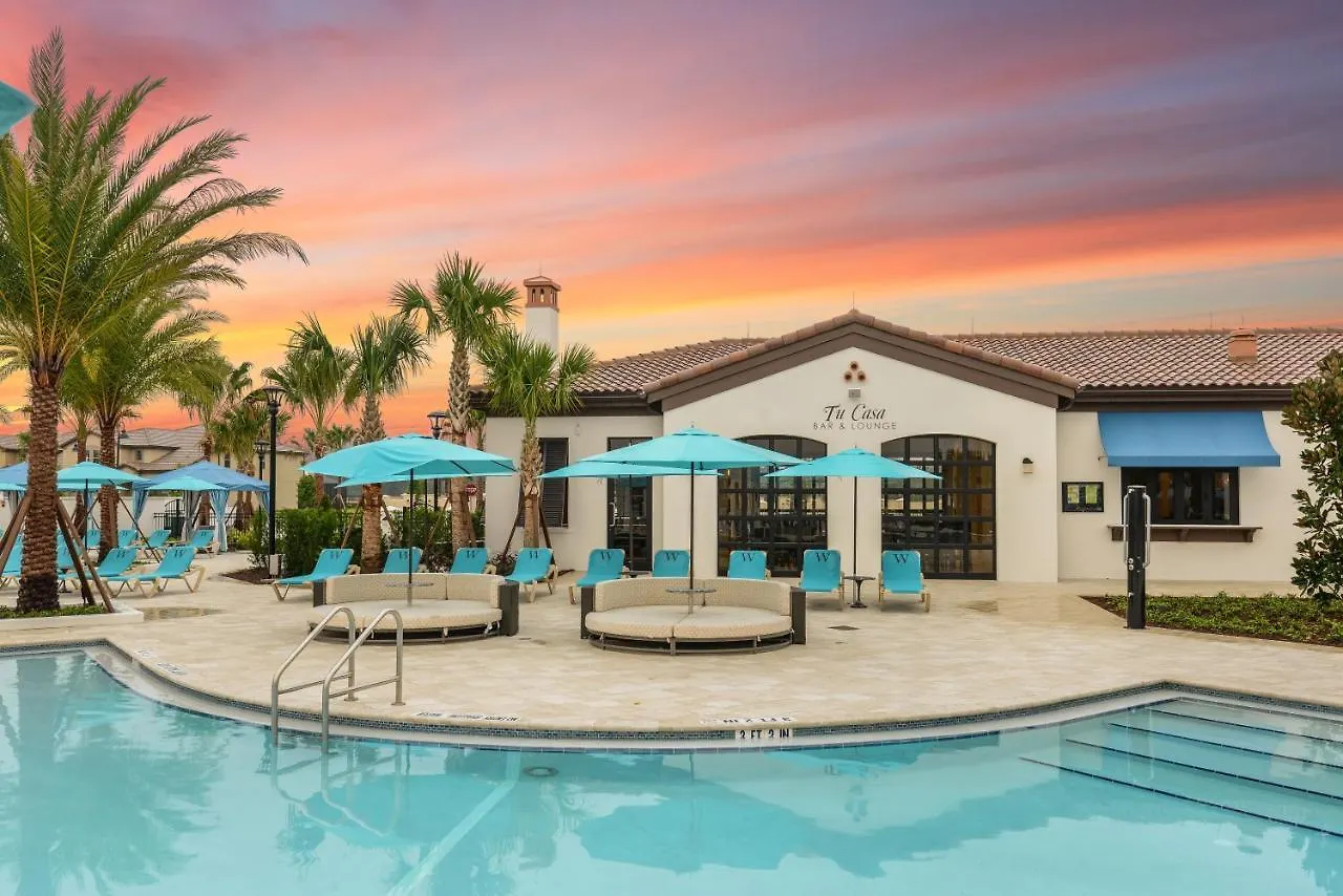 8 Bedroom, 6 Bathroom Upscale Near All The Fun In Villa