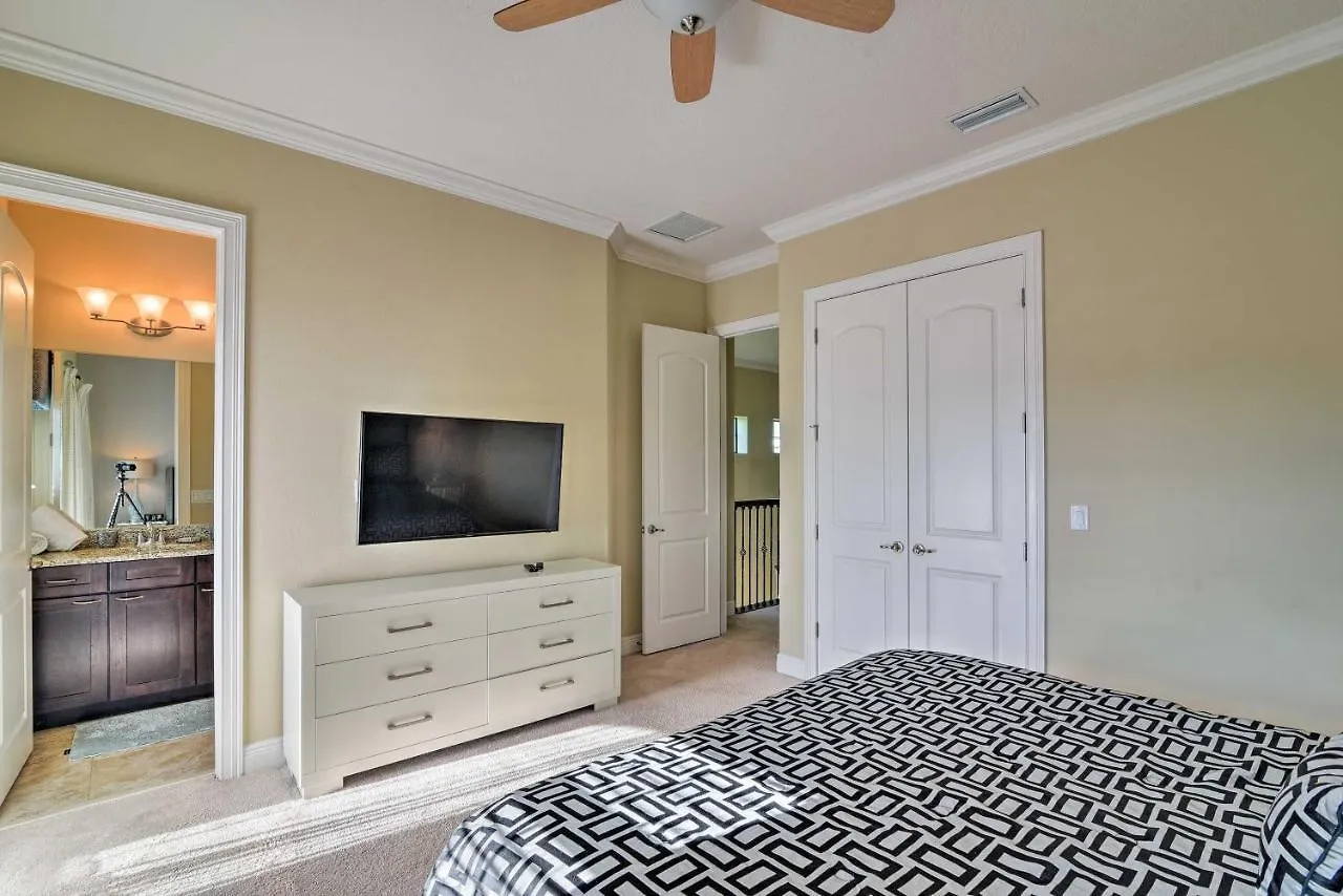 Luxe Reunion House With Private Pool Near Disney! Holiday home *
