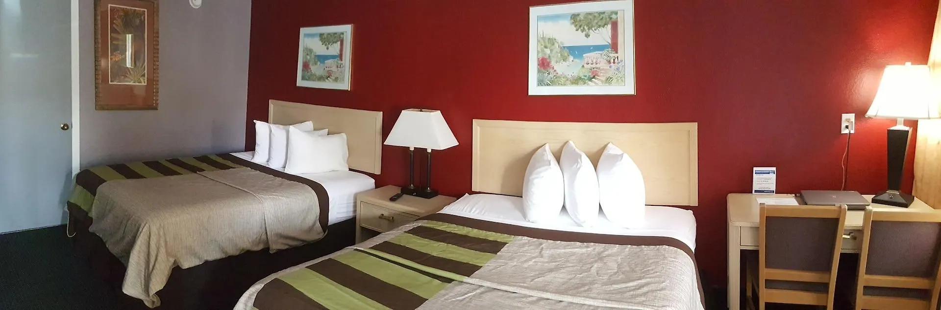 Motel Oyo West 2*