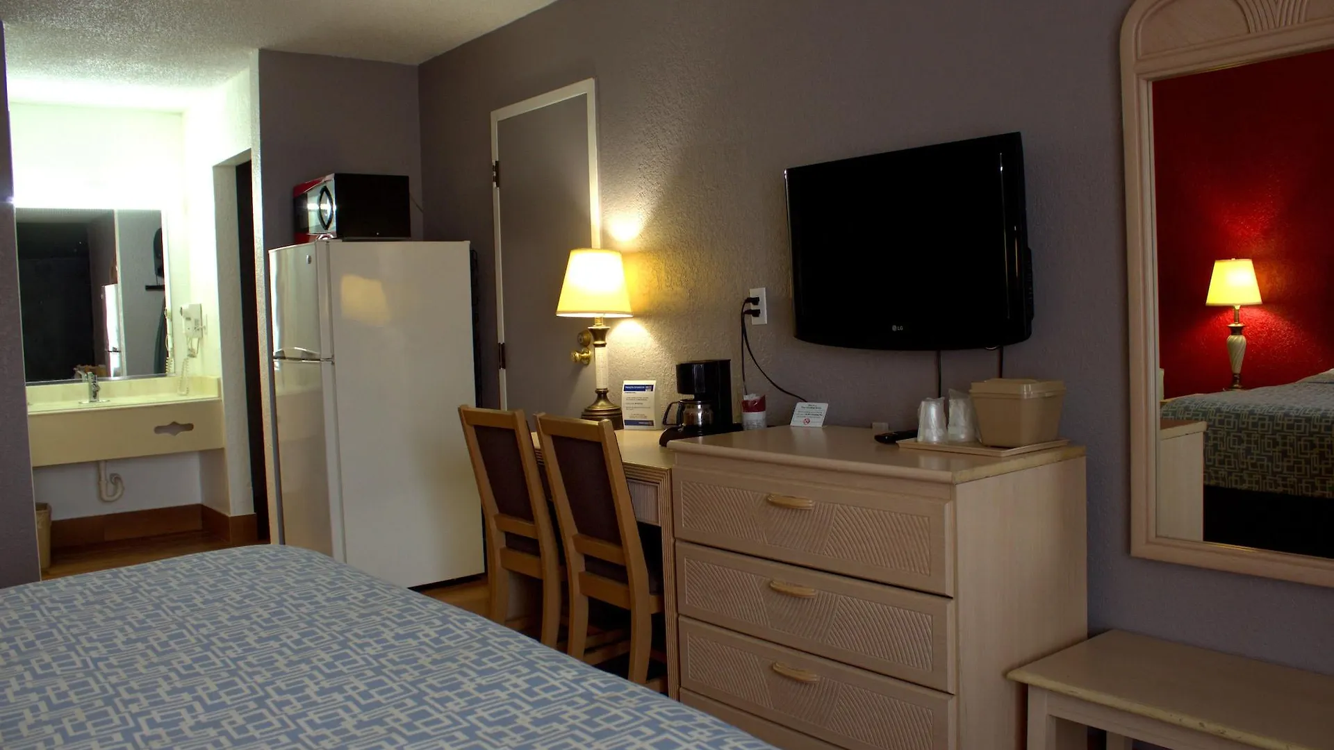 Motel Oyo West 2*