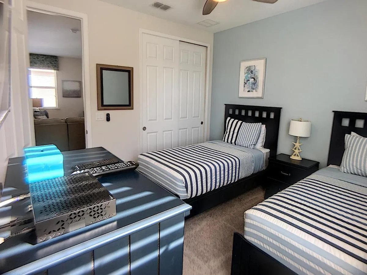 Paradise Escapes By Florida Spirit * Four Corners