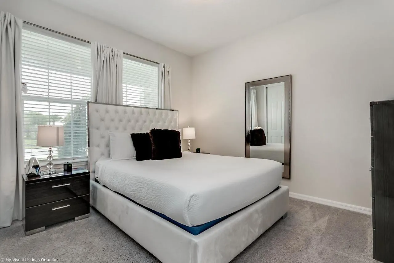 Villa 1644 Nassau Point Trail