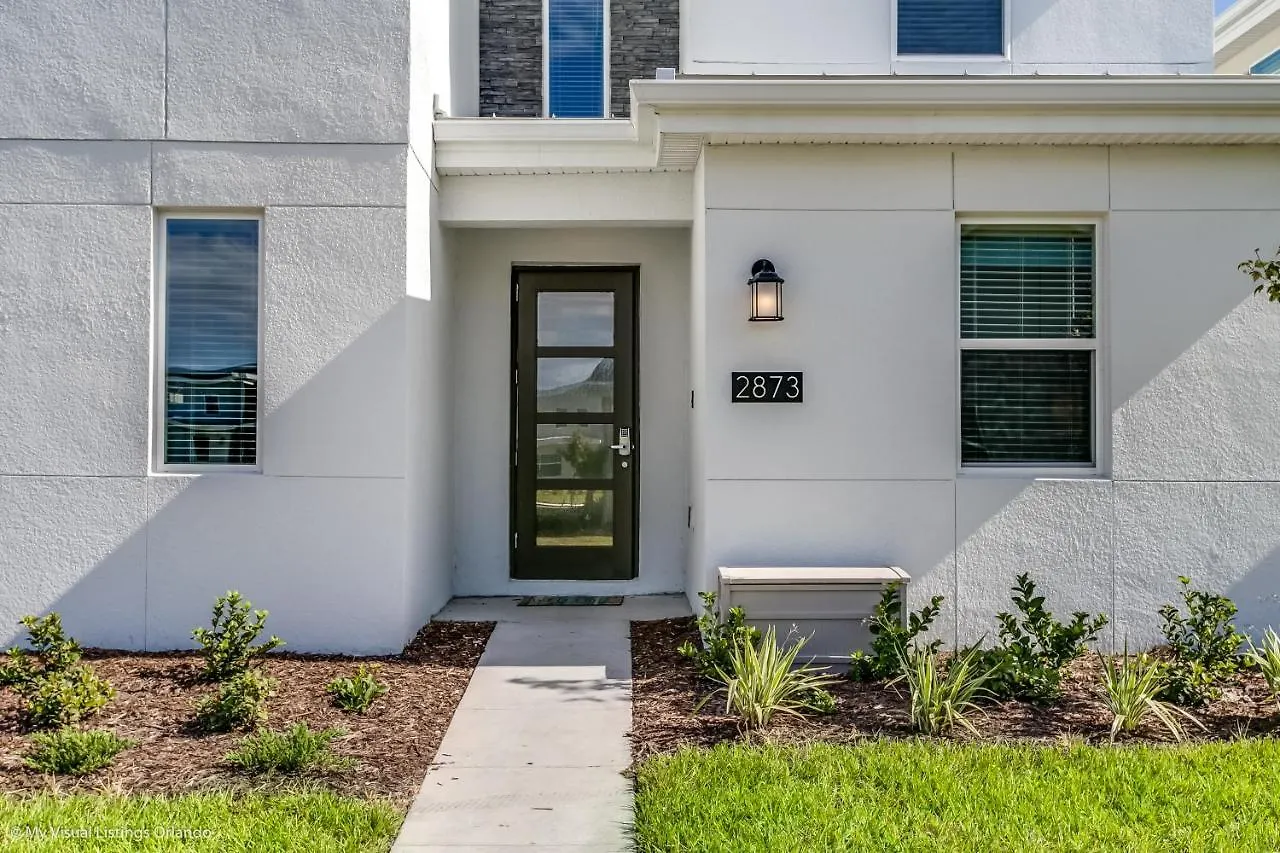 2873 Stanza Court * Orlando