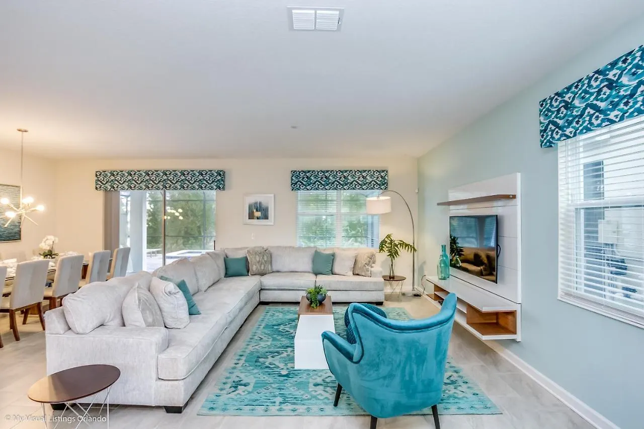 Villa 2873 Stanza Court *