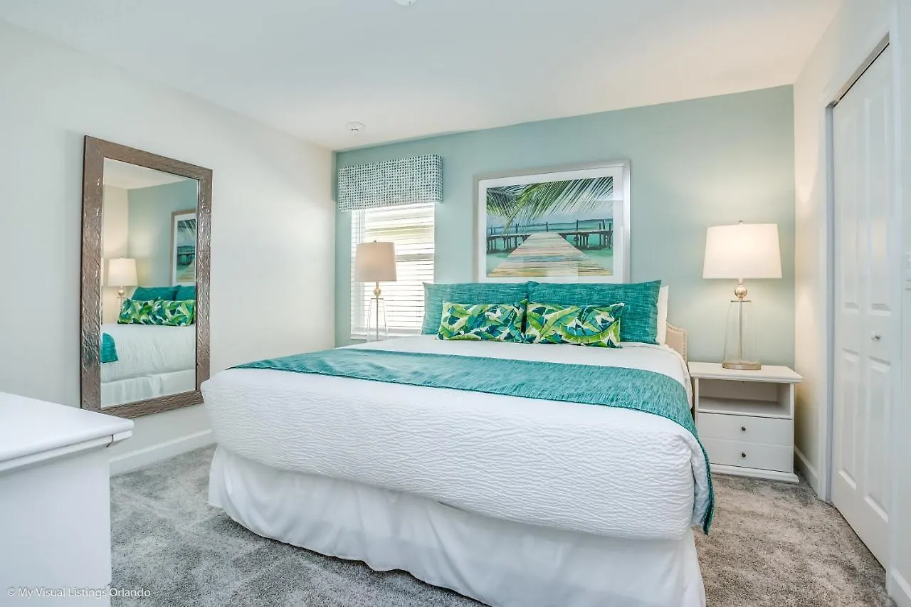 Villa 2873 Stanza Court *