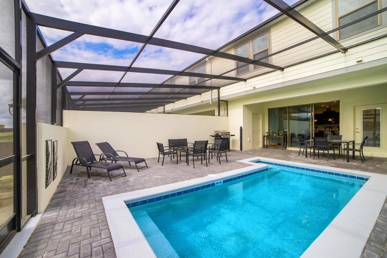 Townhome Splash Pool Bbq Free Water Park