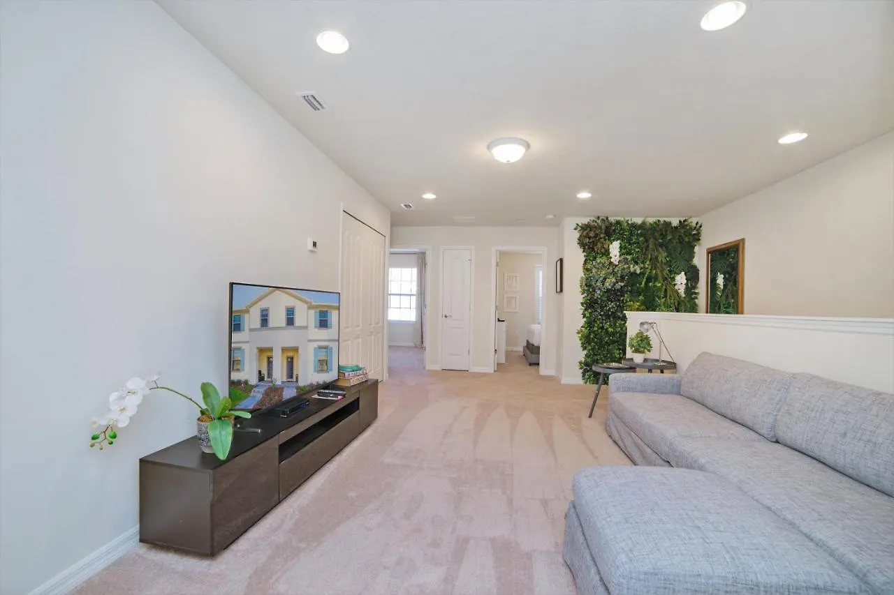 Townhome Splash Pool Bbq Free Water Park Holiday home