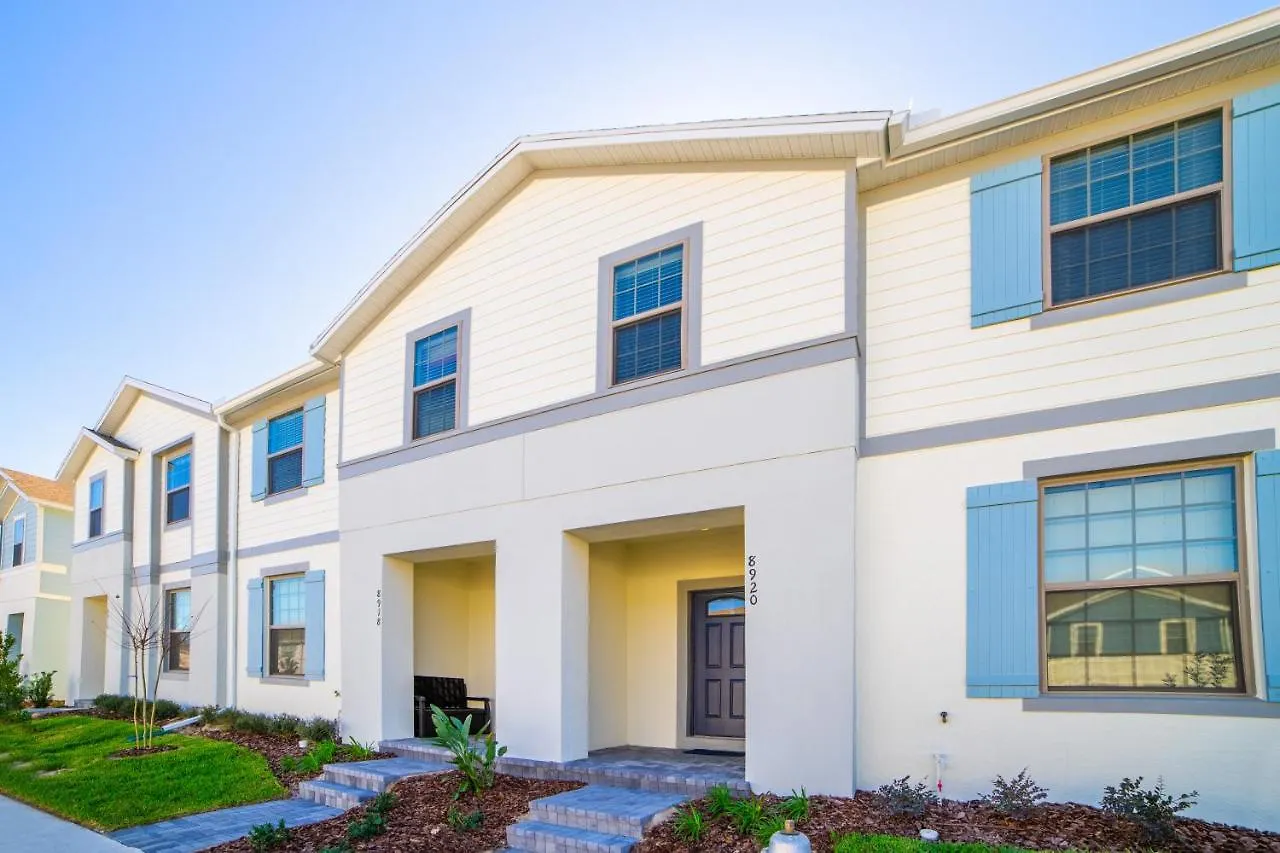 Townhome Splash Pool Bbq Free Water Park