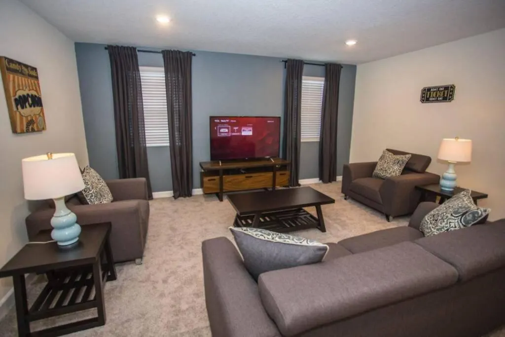 Splendid With Private Pool Near Disney Holiday home *