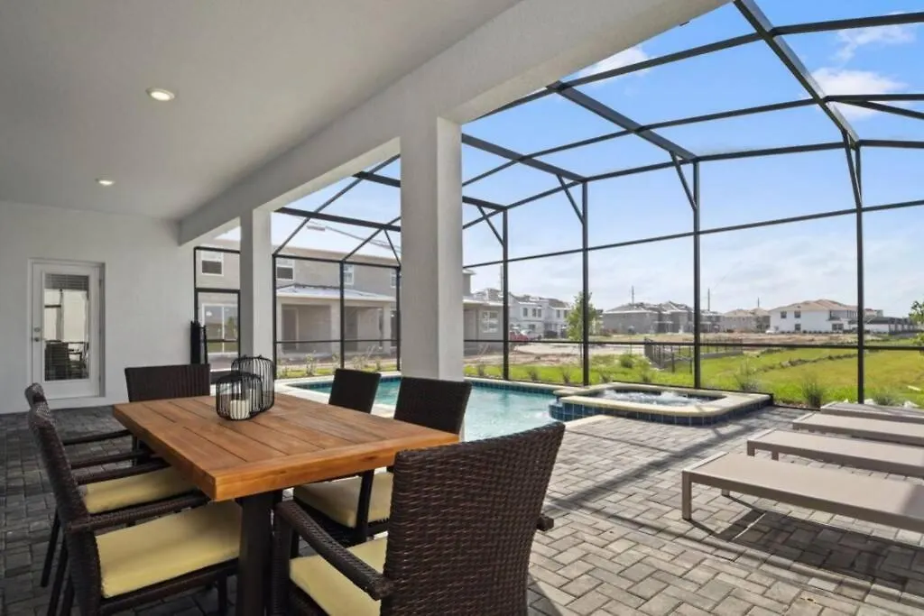 Splendid With Private Pool Near Disney Holiday home *