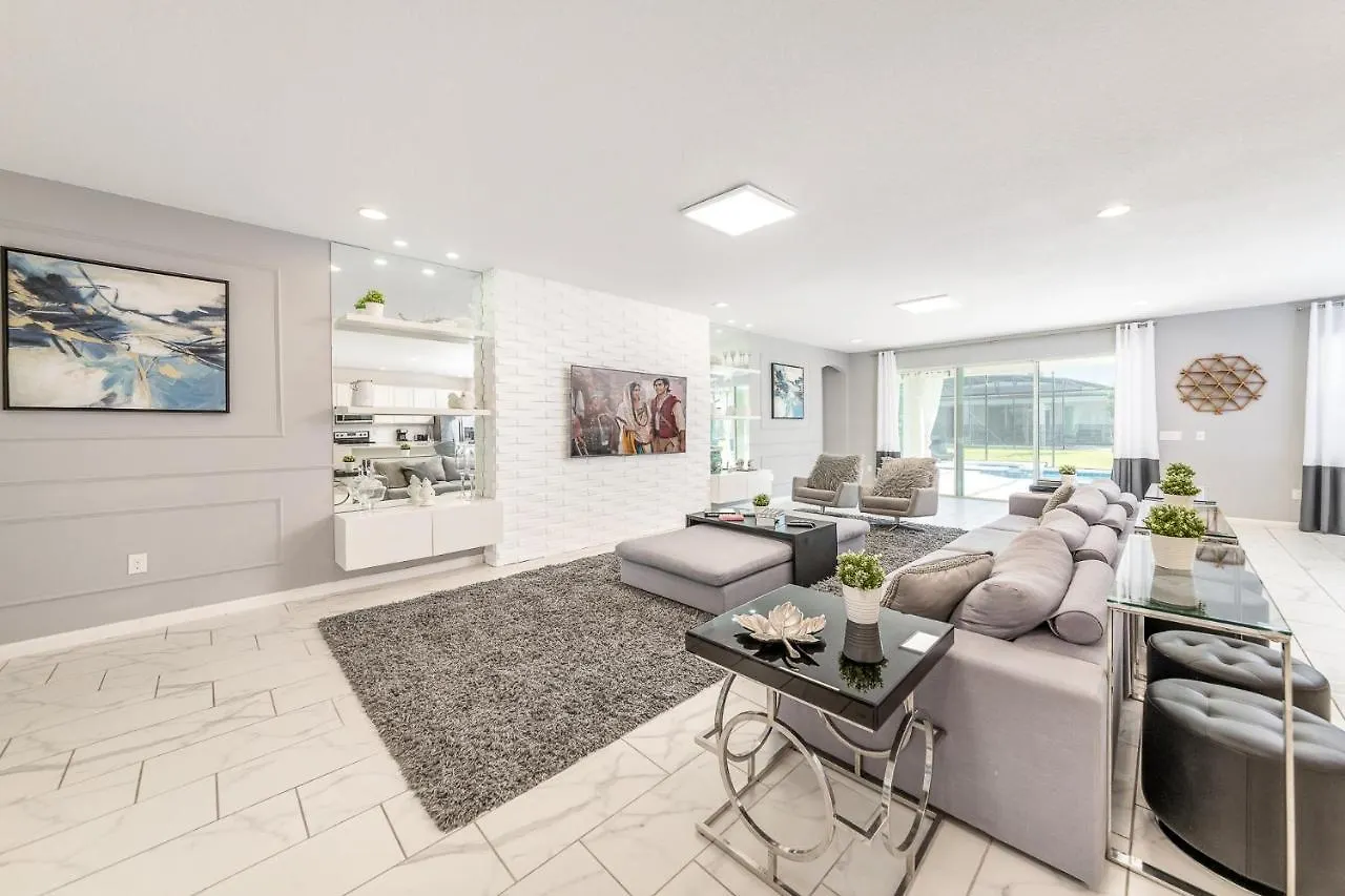 Villa Stunning Near Hunters Creek