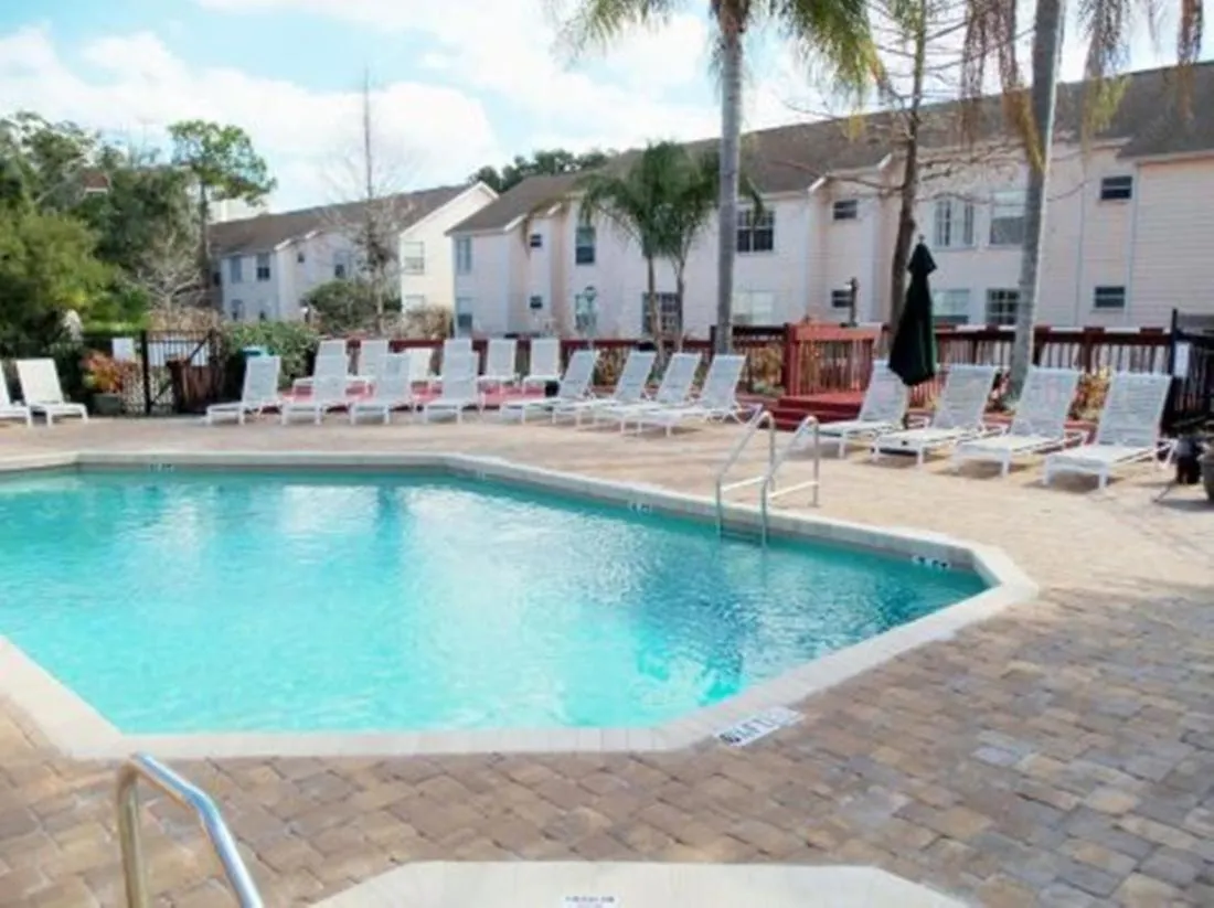 Holiday home Affordable 3/2 Close To Parks !!!