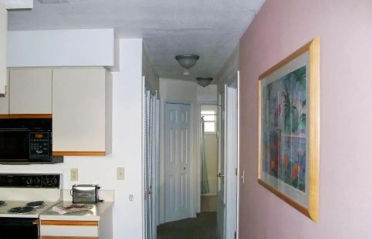 Affordable 3/2 Close To Parks !!! Holiday home
