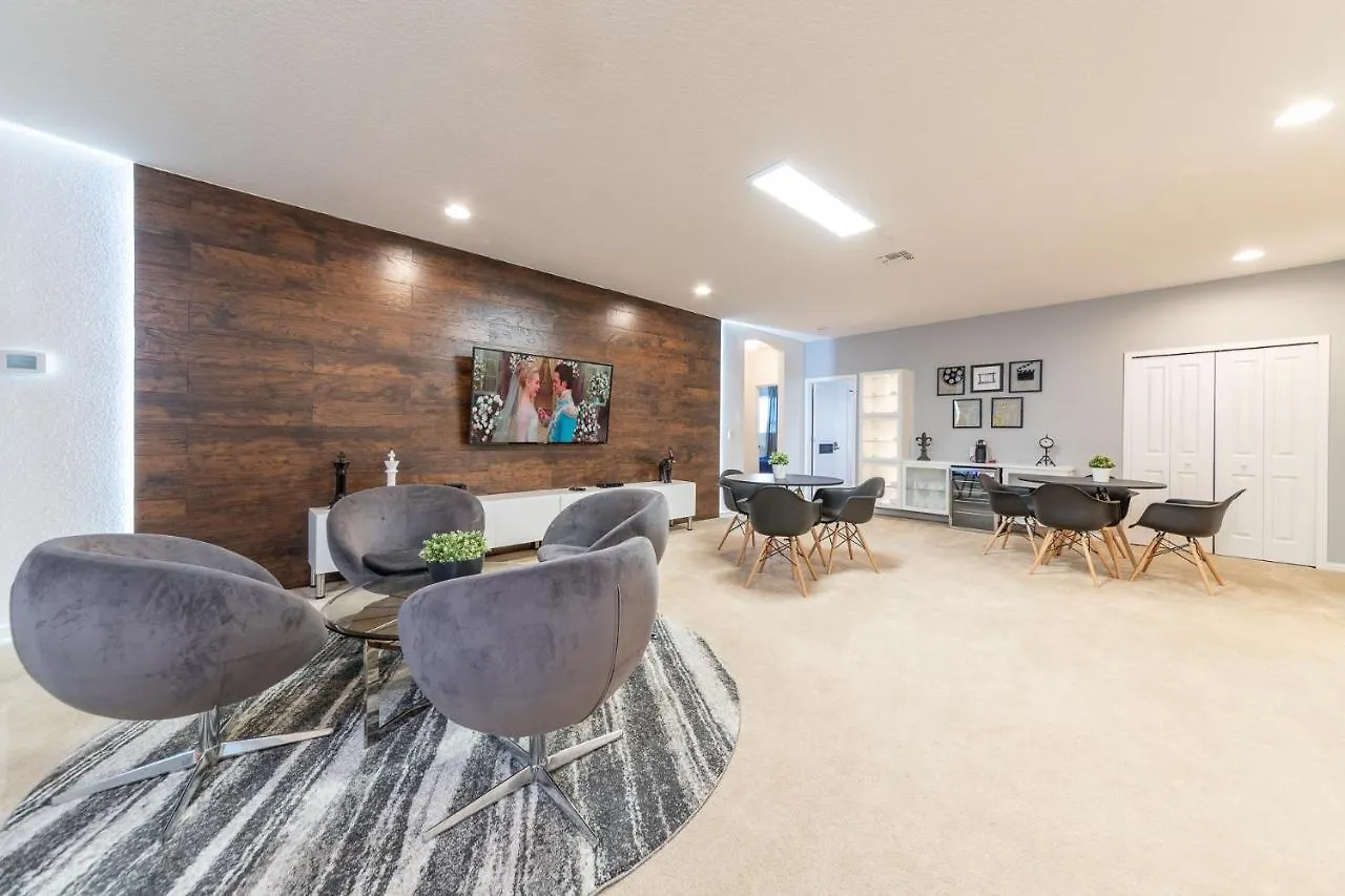 Villa Stunning Near Hunters Creek