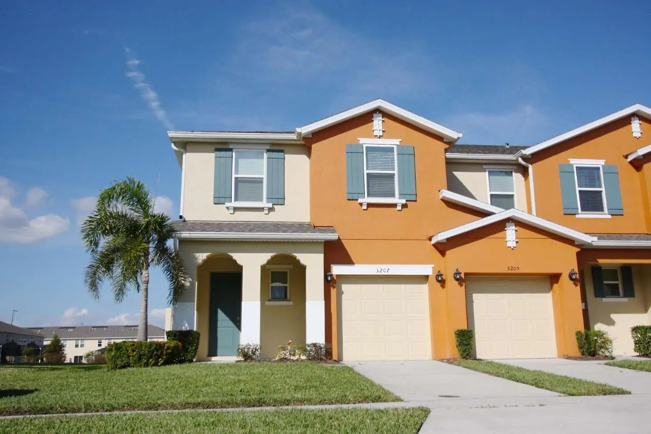 3207 Compass Bay