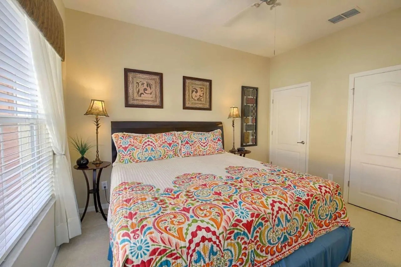 8960 Paradise Palms *